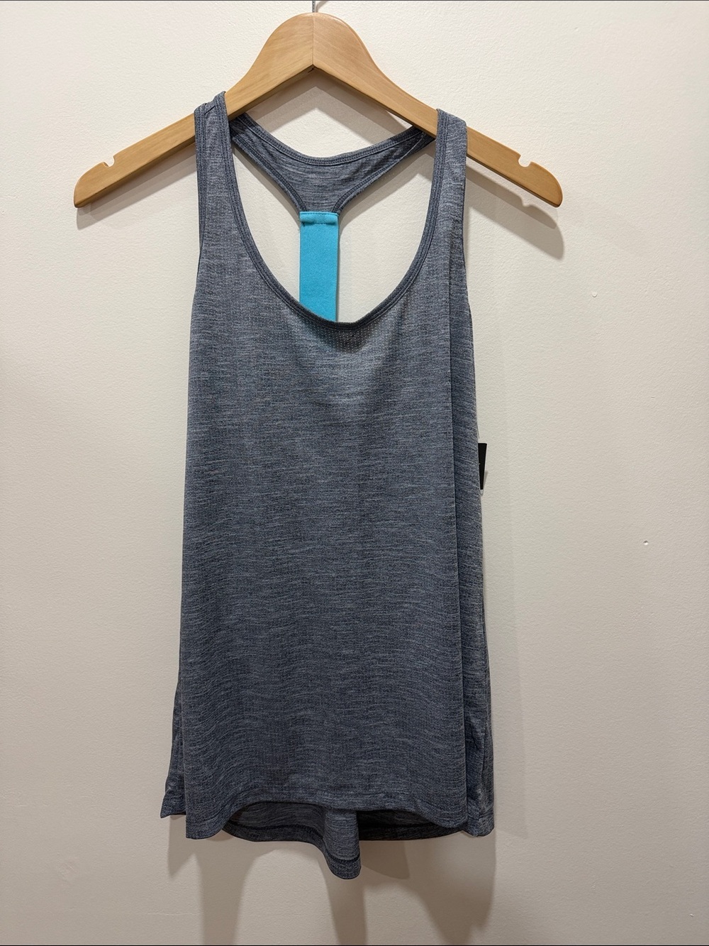 🆕 NWT Old Navy Gray Racerback Tank with Teal Strap Accent